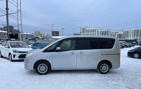 Nissan Serena IV, 2011 год, 1 399 000 рублей, 2 фотография