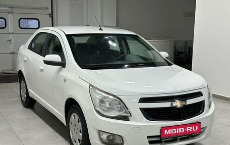 Chevrolet Cobalt II, 2013 год, 749 900 рублей, 1 фотография