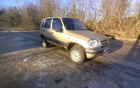 Chevrolet Niva I рестайлинг, 2005 год, 252 000 рублей, 3 фотография