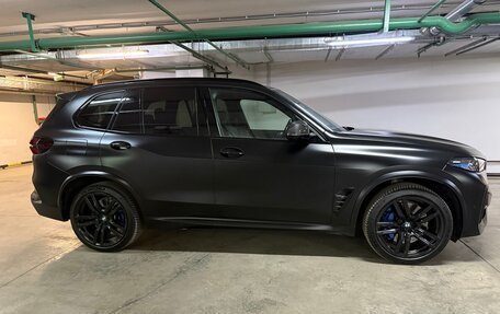 BMW X5 M, 2023 год, 23 000 000 рублей, 2 фотография