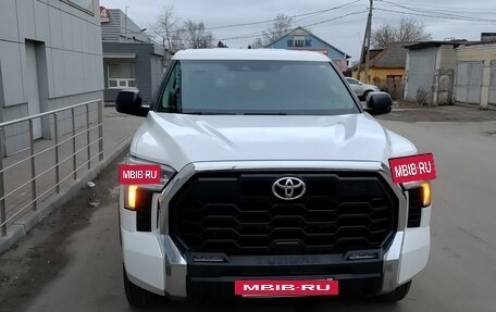 Toyota Tundra, 2022 год, 9 000 000 рублей, 7 фотография