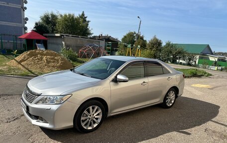 Toyota Camry, 2014 год, 2 200 000 рублей, 2 фотография