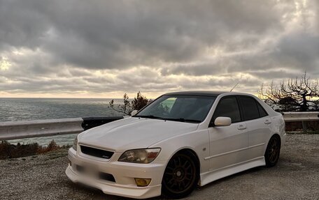 Toyota Altezza, 2001 год, 1 050 000 рублей, 10 фотография