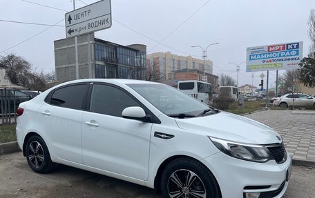 KIA Rio III рестайлинг, 2015 год, 1 380 000 рублей, 5 фотография