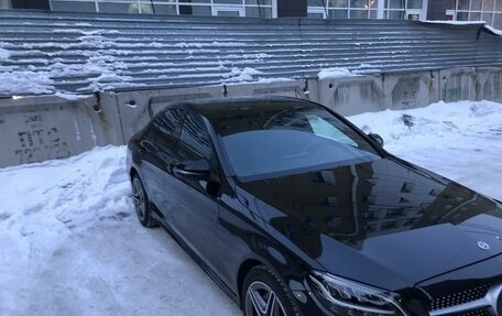 Mercedes-Benz C-Класс, 2019 год, 3 000 000 рублей, 3 фотография