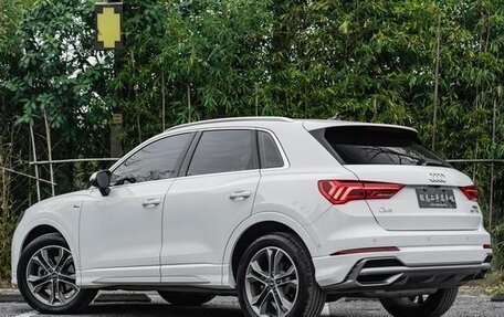 Audi Q3, 2021 год, 2 500 000 рублей, 5 фотография