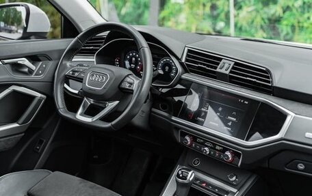 Audi Q3, 2021 год, 2 500 000 рублей, 8 фотография