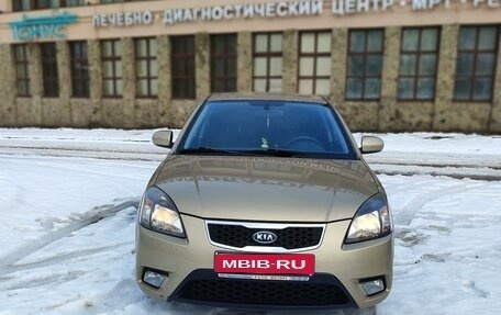 KIA Rio II, 2009 год, 840 000 рублей, 1 фотография