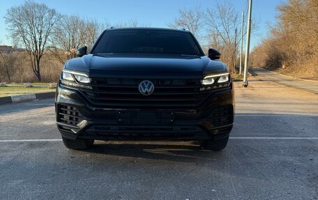 Volkswagen Touareg III, 2018 год, 5 850 000 рублей, 3 фотография