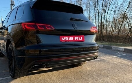 Volkswagen Touareg III, 2018 год, 5 850 000 рублей, 7 фотография