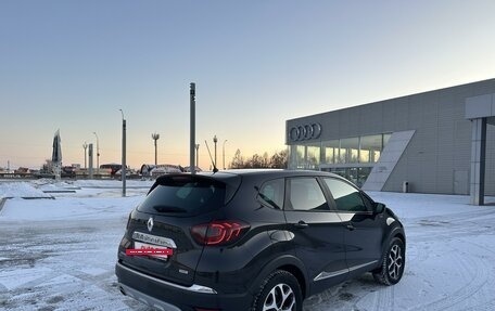 Renault Kaptur I рестайлинг, 2018 год, 1 810 000 рублей, 6 фотография