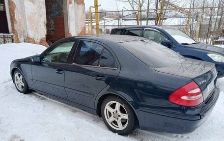 Mercedes-Benz E-Класс, 2002 год, 530 000 рублей, 4 фотография