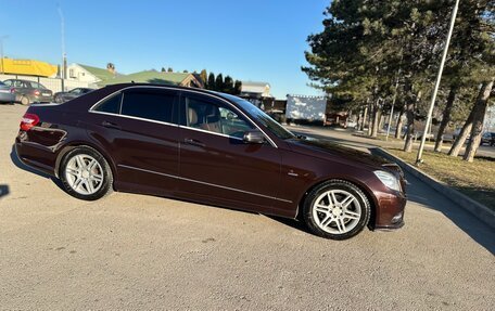 Mercedes-Benz E-Класс, 2012 год, 1 600 000 рублей, 1 фотография