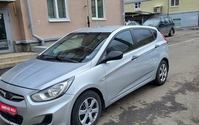 Hyundai Solaris II рестайлинг, 2011 год, 625 000 рублей, 1 фотография