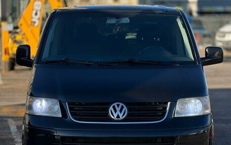 Volkswagen Multivan T5, 2006 год, 1 800 000 рублей, 2 фотография