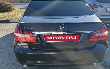 Mercedes-Benz E-Класс, 2012 год, 1 600 000 рублей, 11 фотография