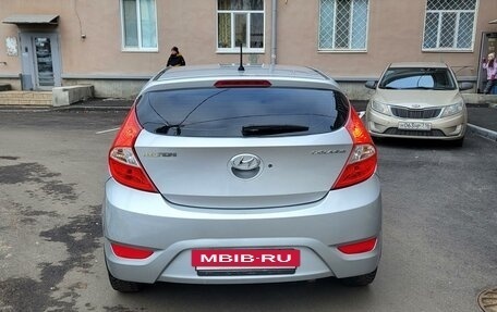 Hyundai Solaris II рестайлинг, 2011 год, 625 000 рублей, 3 фотография