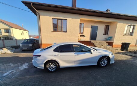 Toyota Camry, 2020 год, 2 550 000 рублей, 5 фотография