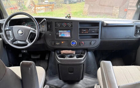 Chevrolet Express II, 2008 год, 1 700 000 рублей, 9 фотография