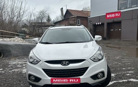 Hyundai ix35 I рестайлинг, 2013 год, 1 400 000 рублей, 2 фотография