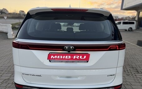 KIA Carnival, 2021 год, 3 900 000 рублей, 8 фотография