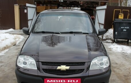 Chevrolet Niva I рестайлинг, 2013 год, 805 000 рублей, 2 фотография