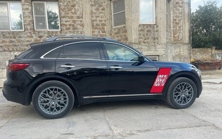 Infiniti FX II, 2011 год, 1 700 000 рублей, 2 фотография