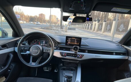 Audi A4, 2018 год, 3 100 000 рублей, 11 фотография