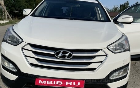 Hyundai Santa Fe III рестайлинг, 2013 год, 1 680 000 рублей, 2 фотография