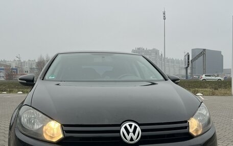 Volkswagen Golf VI, 2009 год, 750 000 рублей, 2 фотография