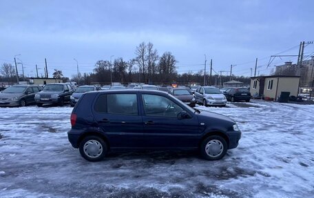 Volkswagen Polo III рестайлинг, 2001 год, 239 700 рублей, 4 фотография