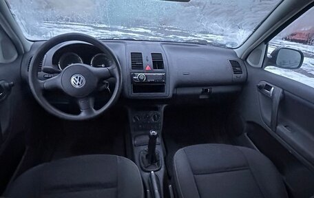 Volkswagen Polo III рестайлинг, 2001 год, 239 700 рублей, 12 фотография