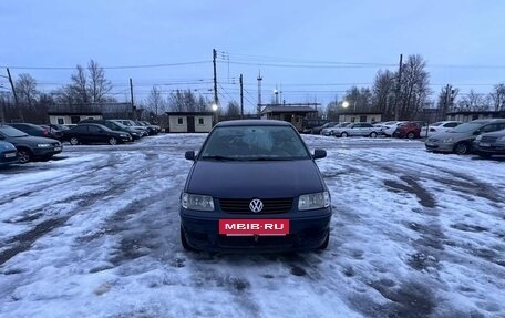 Volkswagen Polo III рестайлинг, 2001 год, 239 700 рублей, 3 фотография