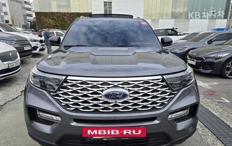 Ford Explorer VI, 2021 год, 4 000 000 рублей, 2 фотография