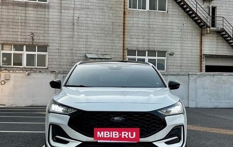 Ford Focus IV, 2022 год, 1 850 700 рублей, 2 фотография