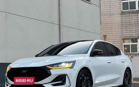 Ford Focus IV, 2022 год, 1 850 700 рублей, 3 фотография