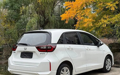 Honda Fit, 2021 год, 1 280 000 рублей, 2 фотография