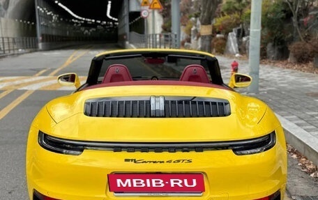 Porsche 911, 2022 год, 14 850 000 рублей, 3 фотография