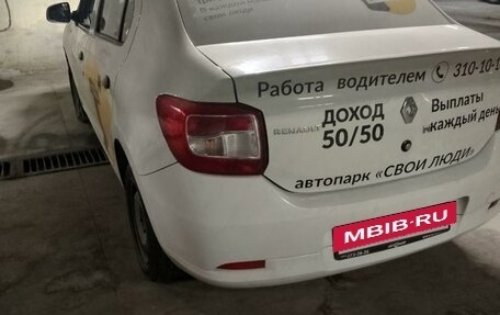 Renault Logan II, 2018 год, 365 000 рублей, 2 фотография