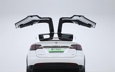 Tesla Model X I, 2017 год, 6 050 000 рублей, 4 фотография