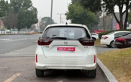 Honda Fit, 2021 год, 1 600 000 рублей, 4 фотография