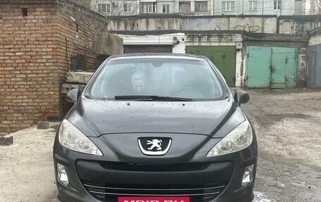 Peugeot 308 II, 2010 год, 556 000 рублей, 2 фотография