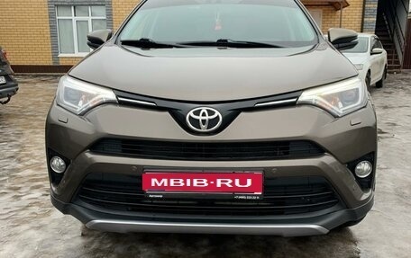 Toyota RAV4, 2017 год, 2 600 000 рублей, 1 фотография