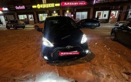 Toyota Sienta II, 2020 год, 1 650 000 рублей, 8 фотография