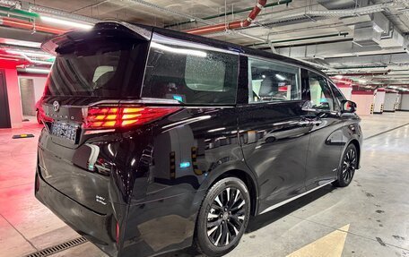 Toyota Alphard, 2024 год, 15 200 000 рублей, 5 фотография