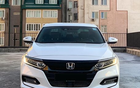 Honda Accord IX рестайлинг, 2021 год, 2 980 000 рублей, 2 фотография