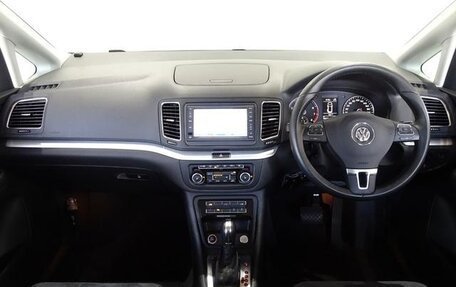 Volkswagen Sharan II, 2012 год, 1 120 000 рублей, 7 фотография