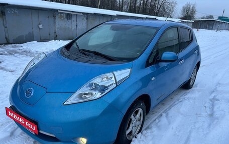 Nissan Leaf I, 2012 год, 1 250 000 рублей, 2 фотография