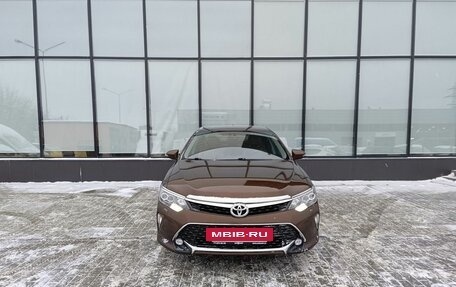 Toyota Camry, 2017 год, 2 470 000 рублей, 8 фотография