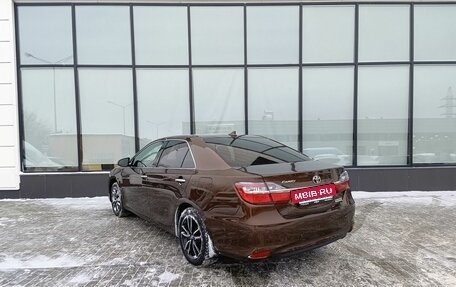 Toyota Camry, 2017 год, 2 470 000 рублей, 3 фотография